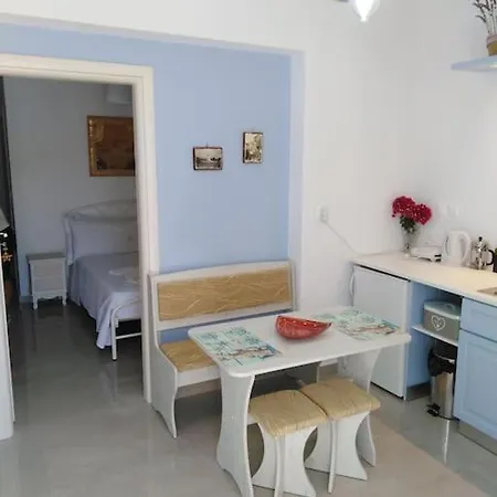 Gaia.b. Apartment