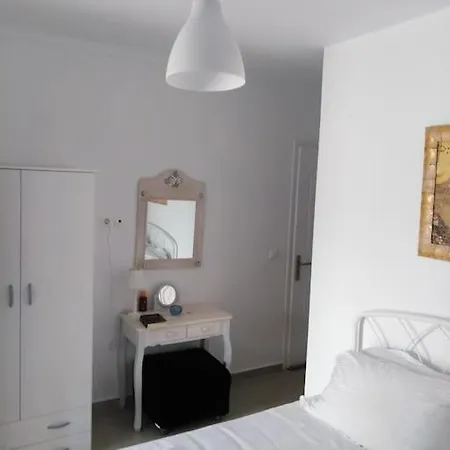 Gaia.b. Apartamento Pesádha